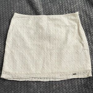 Hollister Cream and gold Lace Mini Skirt size 3